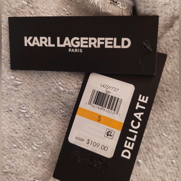 Karl Lagerfeld Sweater. - Picture 4 of 8